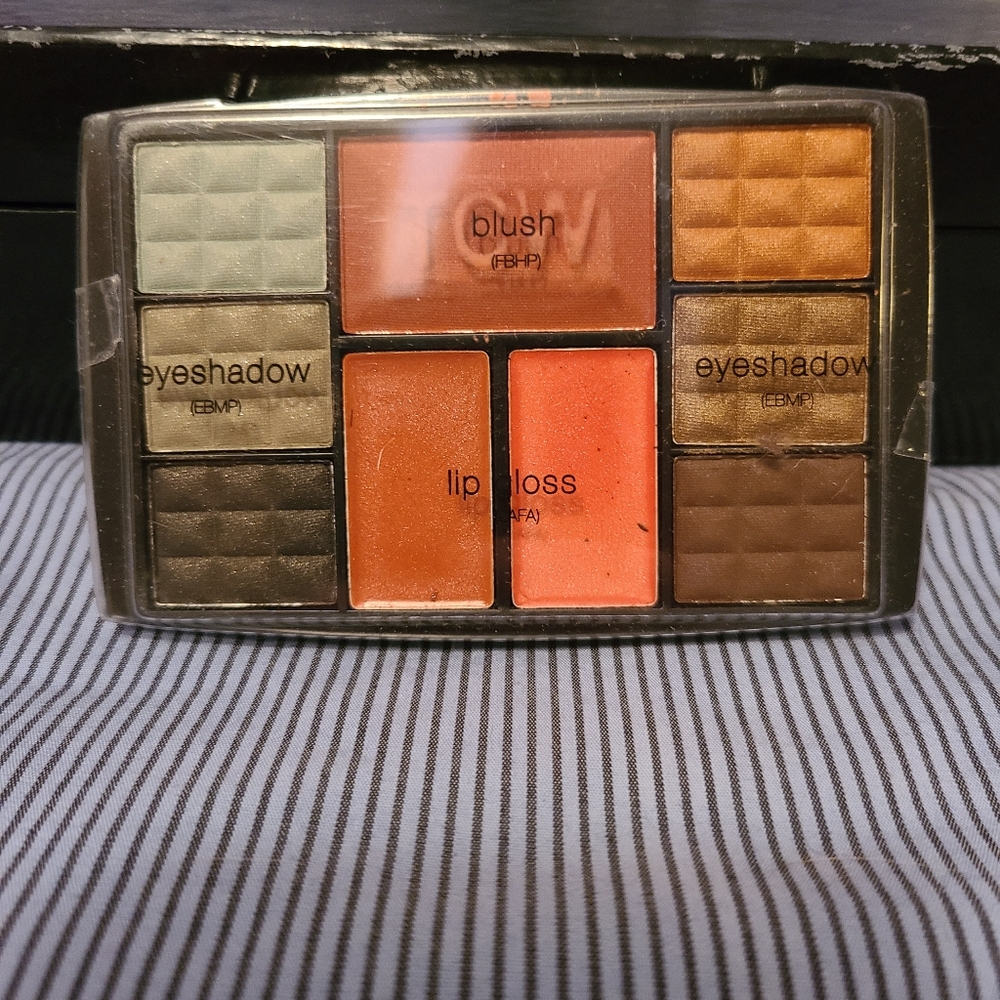 Beauty Runway Makeup Combo